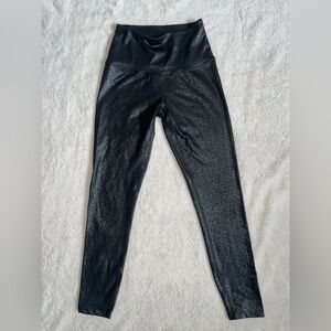 Beyond Yoga Shimmer Leggings Size XS